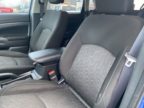 Used 2020 Mitsubishi Outlander Sport SE image 14