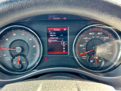 Used 2012 Dodge Charger SE image 4