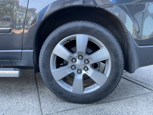 Used 2015 Chevrolet Traverse LTZ w/ LPO, 'HIT The Road' Package image 28