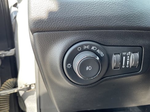 Used 2019 Jeep Compass Altitude image 12