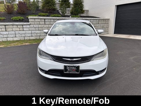 Used 2015 Chrysler 200 S image 2