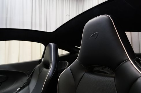 Used 2023 McLaren GT image 16