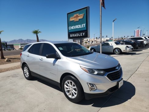 Used 2020 Chevrolet Equinox LS w/ LS Convenience Package image 1