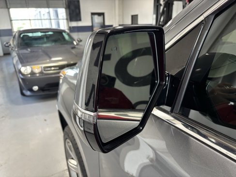 Used 2019 Cadillac Escalade ESV Luxury image 8