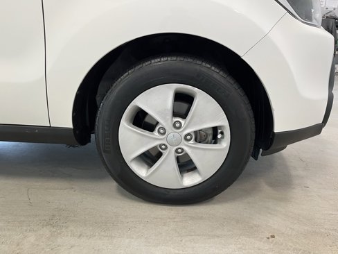 Used 2015 Kia Soul image 12