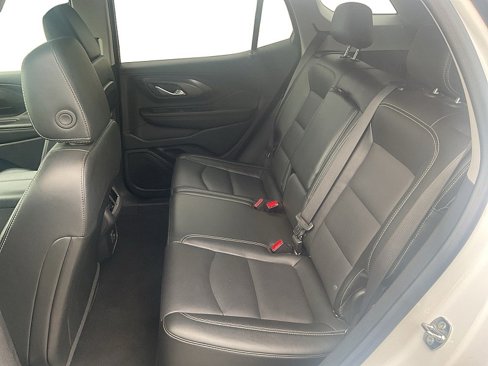 Certified 2024 GMC Terrain SLT image 11