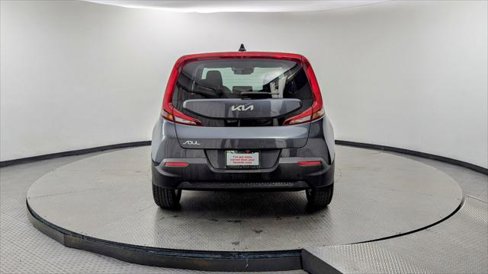 Used 2022 Kia Soul LX w/ Technology Package image 7