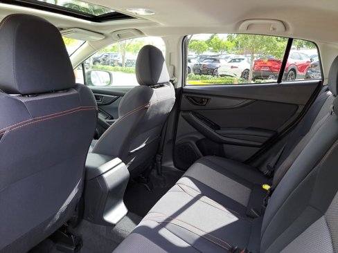 Used 2022 Subaru Crosstrek 2.0i Premium w/ Moonroof Package image 6