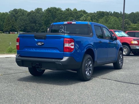 New 2025 Ford Maverick XLT w/ XLT Luxury Package image 3