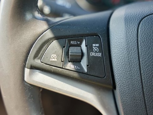 Used 2020 Chevrolet Trax LT w/ LT Convenience Package image 16