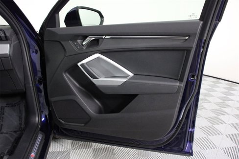 Used 2022 Audi Q3 2.0T Premium w/ Convenience Package image 24