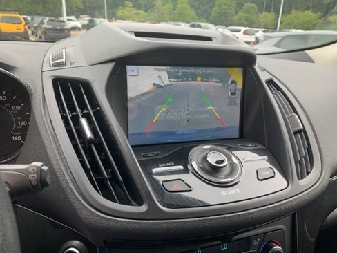 Used 2017 Ford Escape Titanium image 29