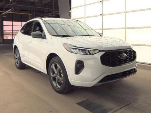 Certified 2023 Ford Escape ST-Line w/ Tech Pack #1 image 4