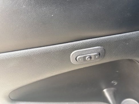 Used 2014 Jeep Grand Cherokee Limited image 15
