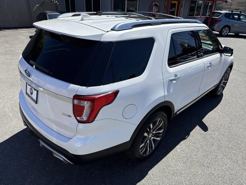 Used 2016 Ford Explorer Platinum image 9