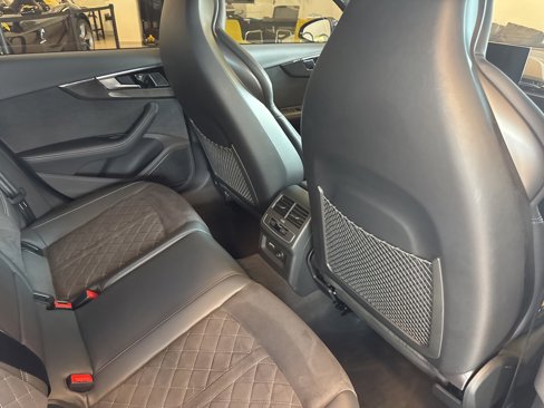 Used 2023 Audi S4 Premium Plus w/ Premium Plus Package image 23