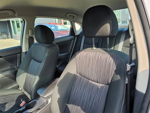 Used 2019 Nissan Sentra SV image 17