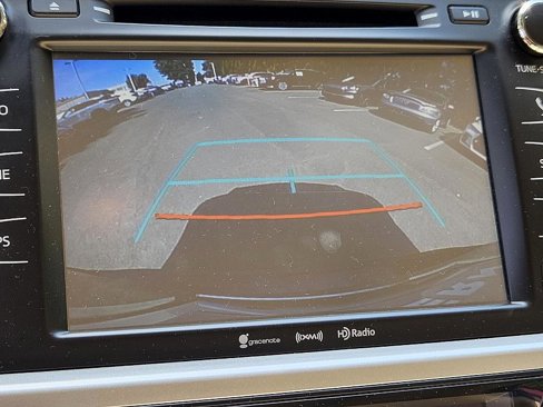 Used 2019 Toyota Highlander XLE image 25