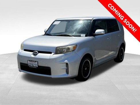 Used 2012 Scion xB image 1