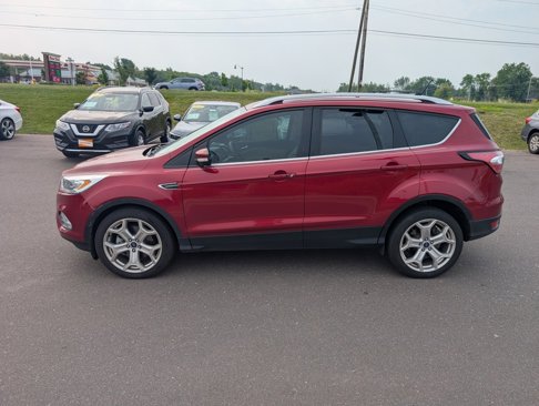 Used 2018 Ford Escape Titanium image 2