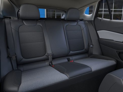 New 2025 Chevrolet Trax LT image 17