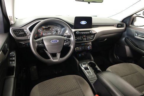 Used 2022 Ford Escape SE image 2