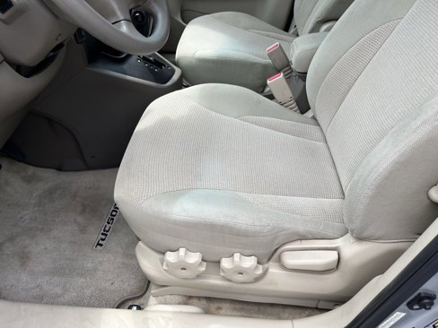 Used 2008 Hyundai Tucson GLS image 11