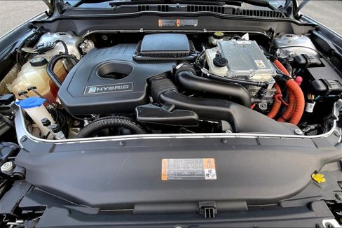 Used 2015 Ford Fusion SE image 20