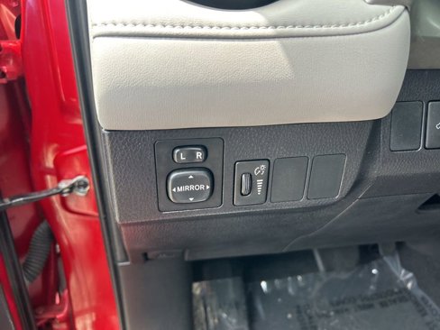 Used 2016 Toyota RAV4 XLE image 35