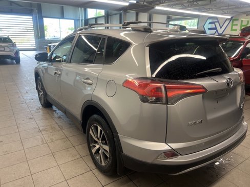 Used 2017 Toyota RAV4 XLE image 5
