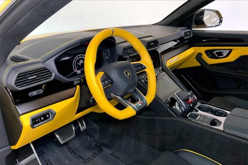 Used 2024 Lamborghini Urus S image 7