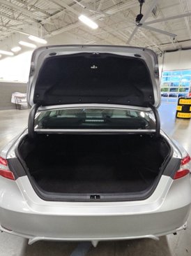 Used 2020 Toyota Camry SE image 32