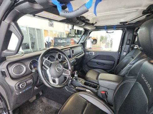 Certified 2021 Jeep Wrangler Unlimited Sahara w/ Cold Weather Group image 39