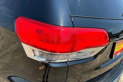 Used 2017 Jeep Grand Cherokee Overland image 27
