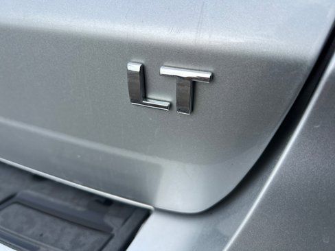 Used 2017 Chevrolet Traverse LT image 28