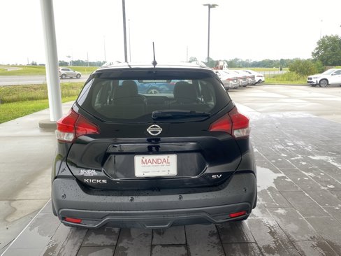 Used 2020 Nissan Kicks SV image 6