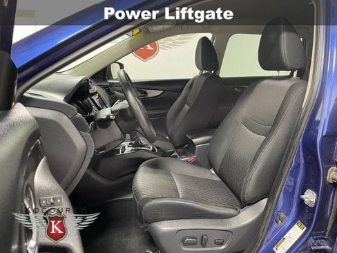 Used 2019 Nissan Rogue SV image 11