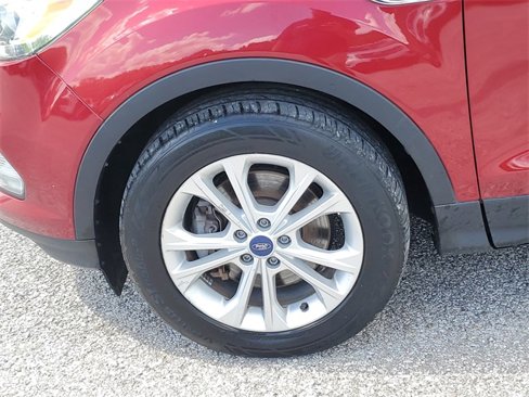 Used 2017 Ford Escape SE w/ Equipment Group 201A image 8