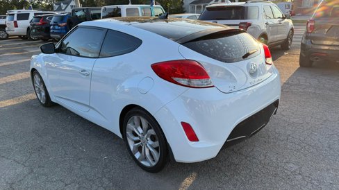 Used 2015 Hyundai Veloster w/ Option Group 02 image 3