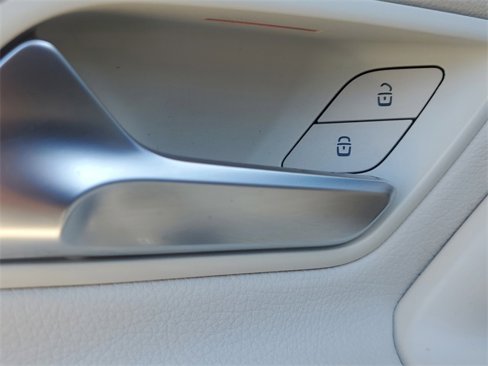 Used 2019 Mercedes-Benz A 220 image 11