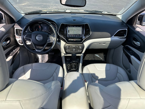 Used 2019 Jeep Cherokee Limited image 15
