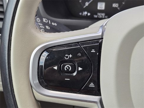 Used 2022 Volvo XC90 T5 Momentum w/ Climate Package image 22