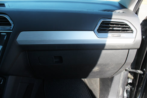 Used 2018 Volkswagen Tiguan S image 52