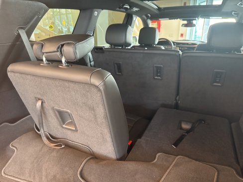 Used 2025 Cadillac XT6 Luxury image 20