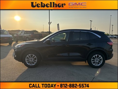 Used 2020 Ford Escape SE image 16