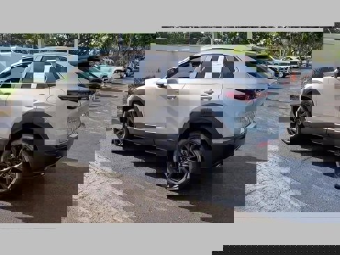 Certified 2024 MAZDA CX-30 AWD 2.5 S w/ Select Sport Pkg image 18