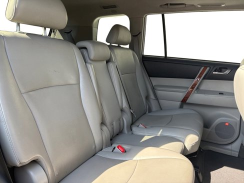 Used 2013 Toyota Highlander Limited image 32