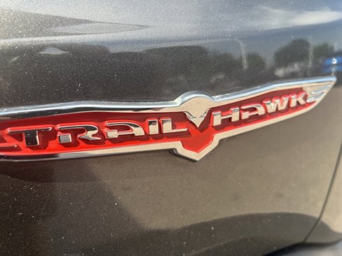 Used 2017 Jeep Renegade Trailhawk w/ Popular Equipment Group image 19