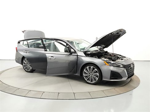 Used 2023 Nissan Altima 2.5 SL image 10