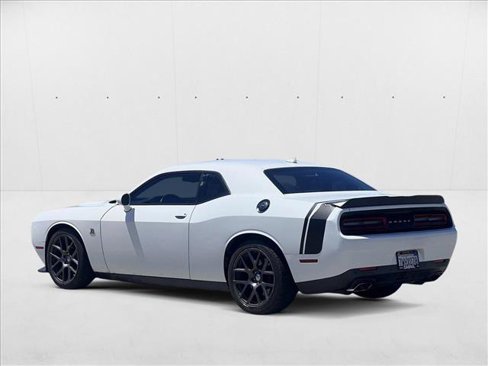 Used 2016 Dodge Challenger R/T Scat Pack image 7